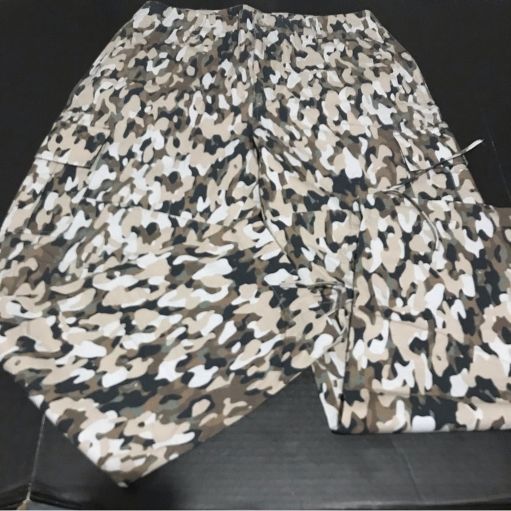 Men’s Only NY Camo Pants Size 32